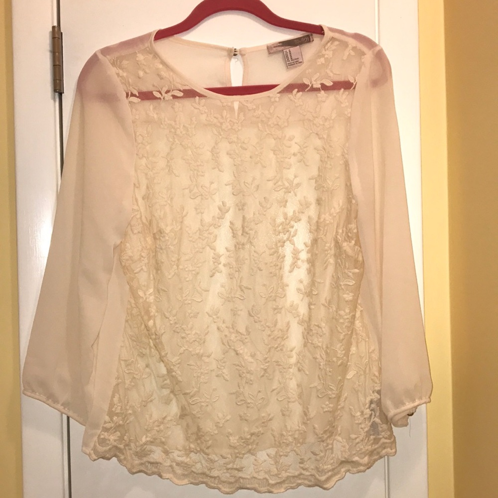 Cream Floral Design Lace Blouse